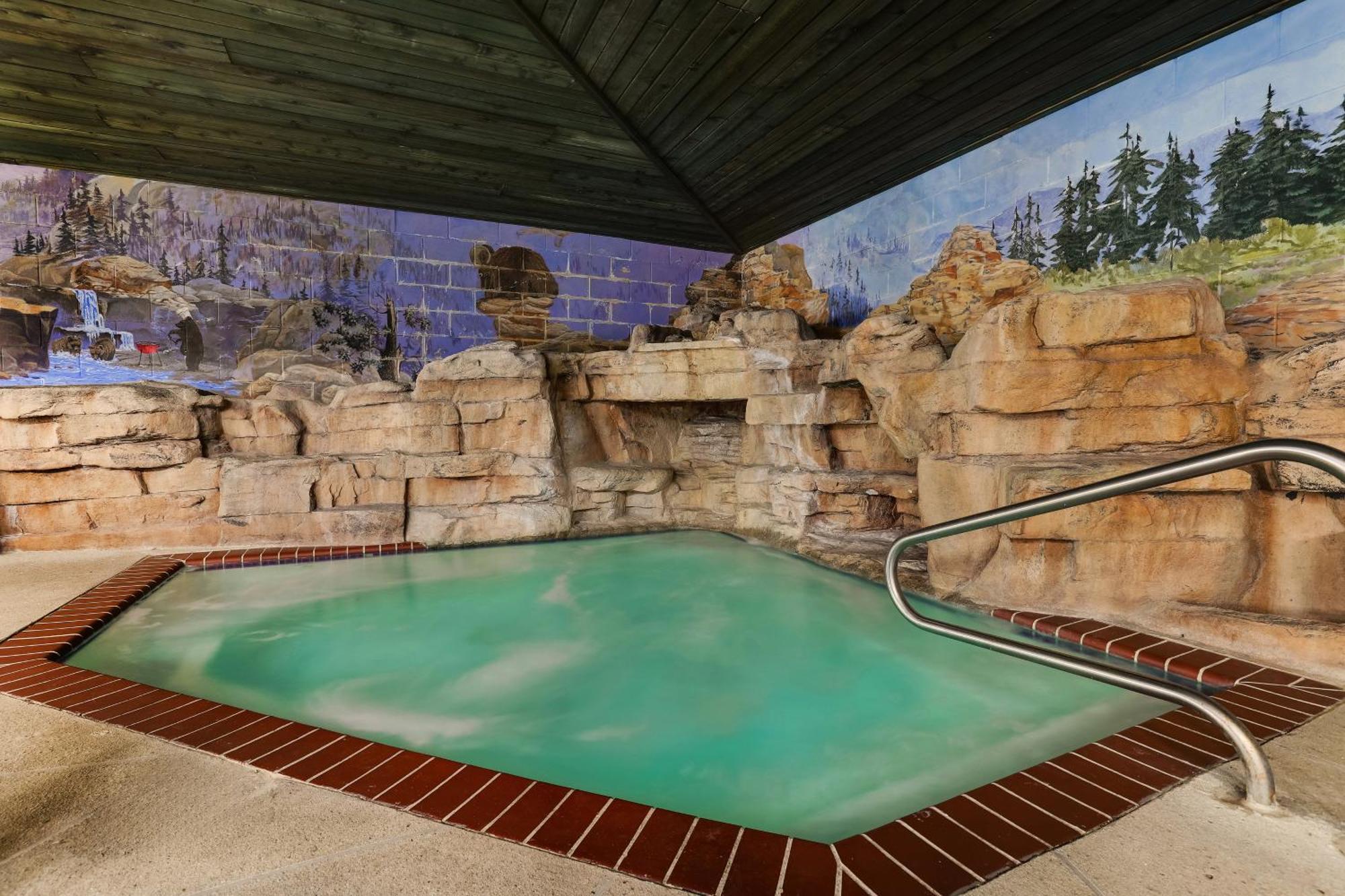 Stoney Creek Inn Куинси Екстериор снимка