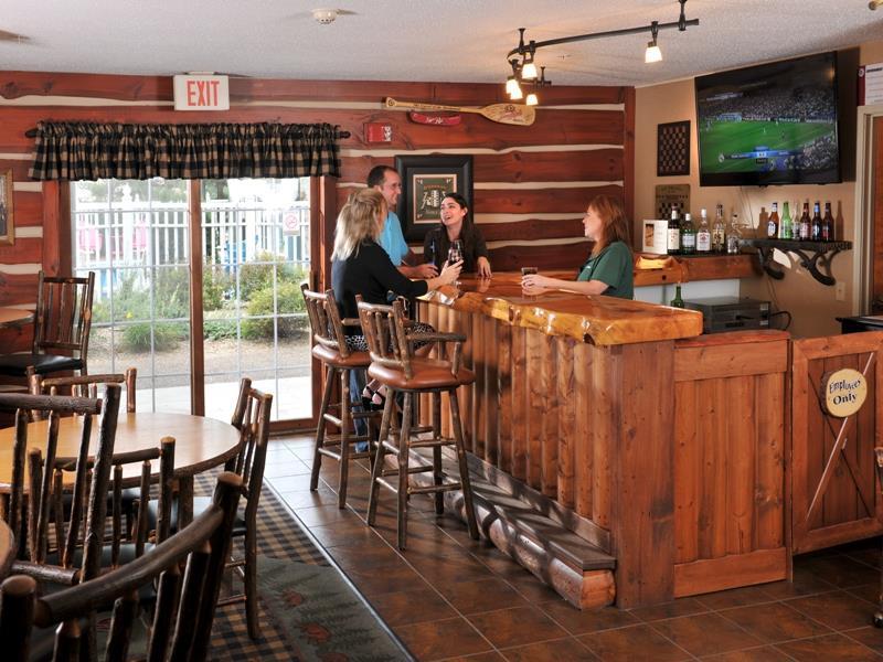 Stoney Creek Inn Куинси Ресторант снимка