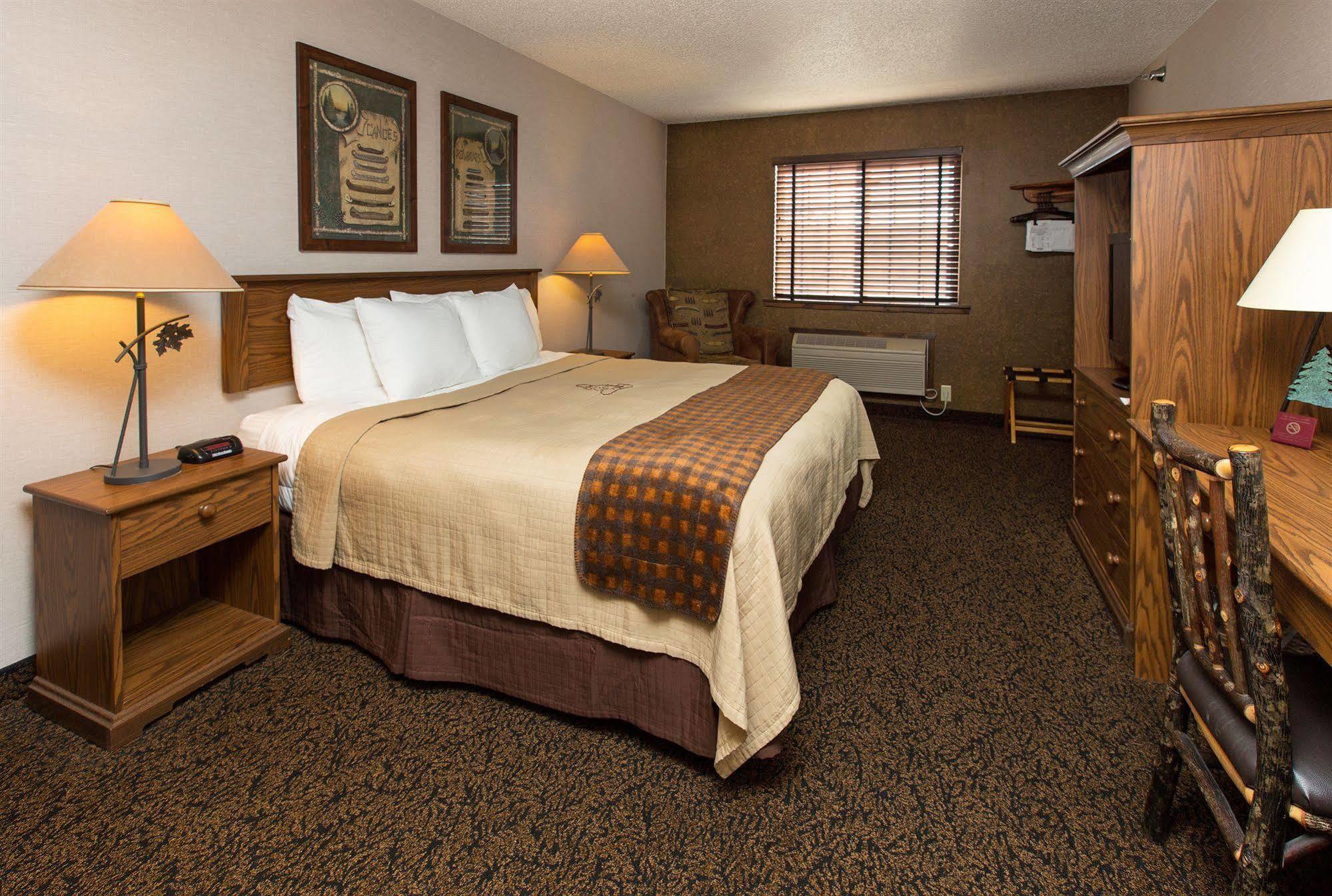 Stoney Creek Inn Куинси Екстериор снимка